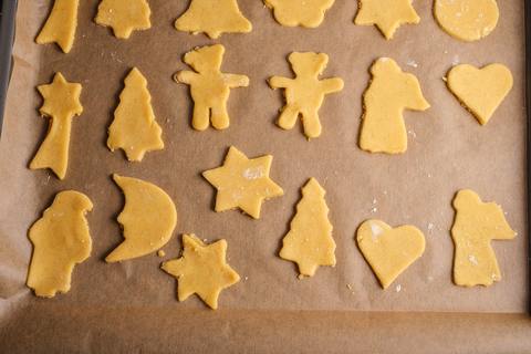 Ausgestochene Weihnachtsplätzchen