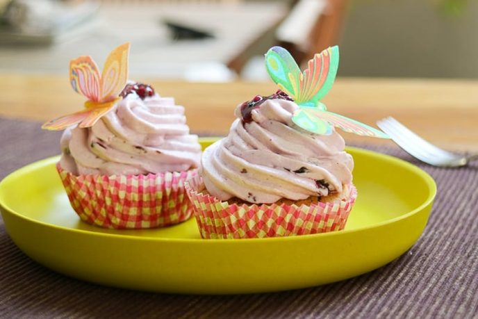Cupcakes mit Heidelbeeren