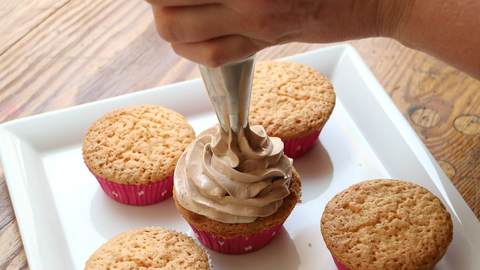 Backen leicht gemacht mit Backtipps und Backrezepte von Thomas Sixt