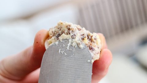 Kokosmakronen auf Oblate