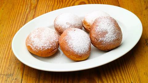 Selbst gemachte Krapfen, Berliner, Faschingskrapfen