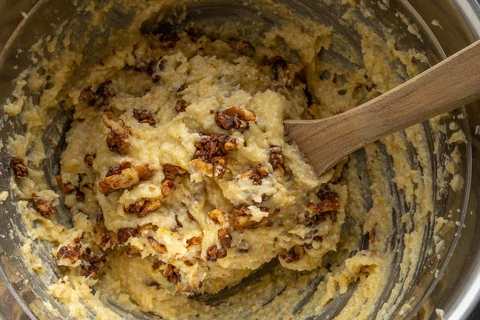 Banankuchenteig mit Walnüssen