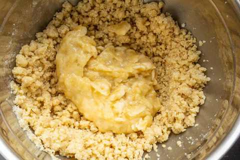 Teig mit Bananenbrei