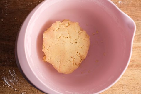 Vanillekipferl Teig in der Backschüssel